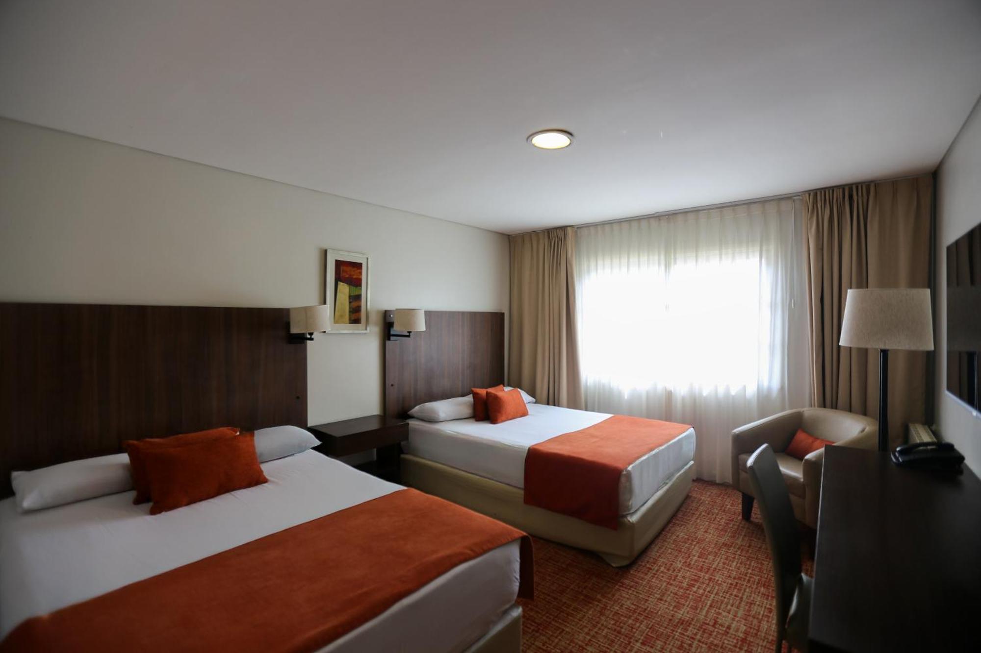 Hotel Bahia Redonda เอลกาลาฟาเต ภายนอก รูปภาพ